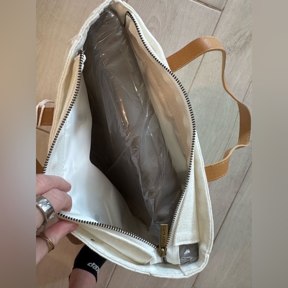 NWT - Cozy Earth Dark Gray Bamboo Duvet Cover - Queen/Full - Picture 3 of 6